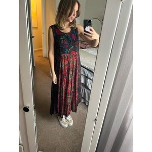 Flowy cotton long dress. Multi-print pattern.